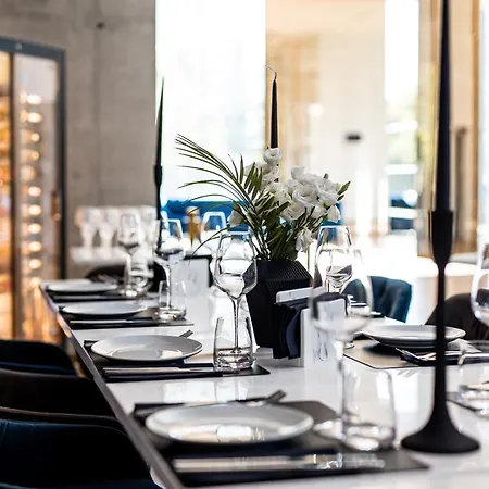 호텔 Union Plaza 4*