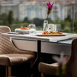 Hotel Union Plaza 4*