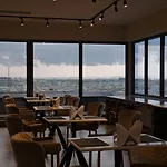 Union Plaza 4*