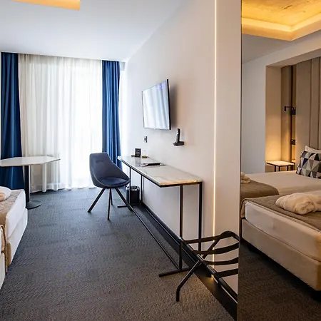 Union Plaza Hotell 4*