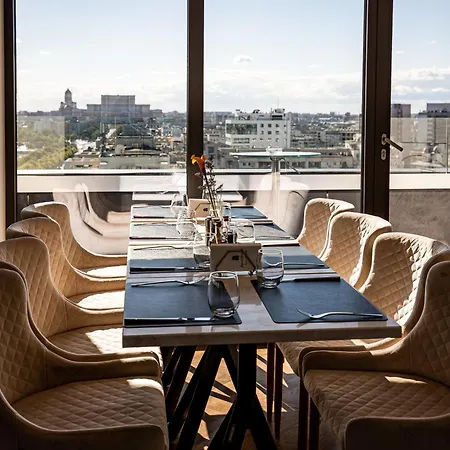 Hotell Union Plaza 4*