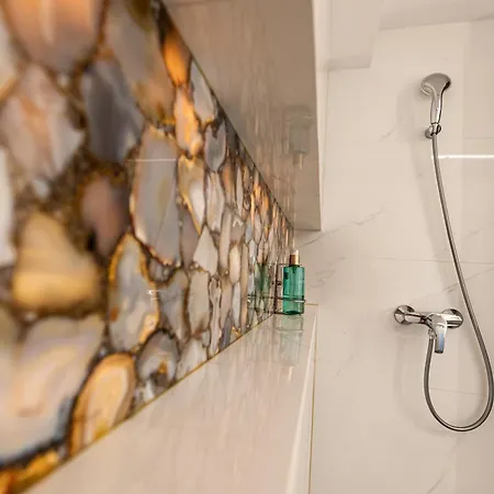 Union Plaza Hotell 4*