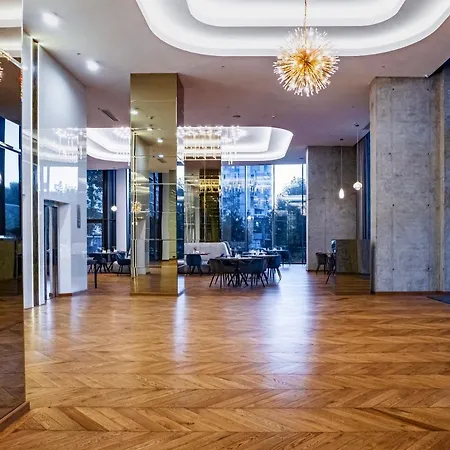 Union Plaza فندق