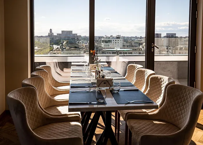 Hotel Union Plaza 4*