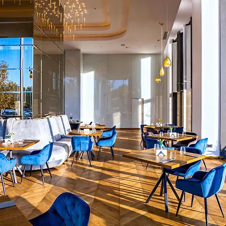 Union Plaza Otel Bükreş
