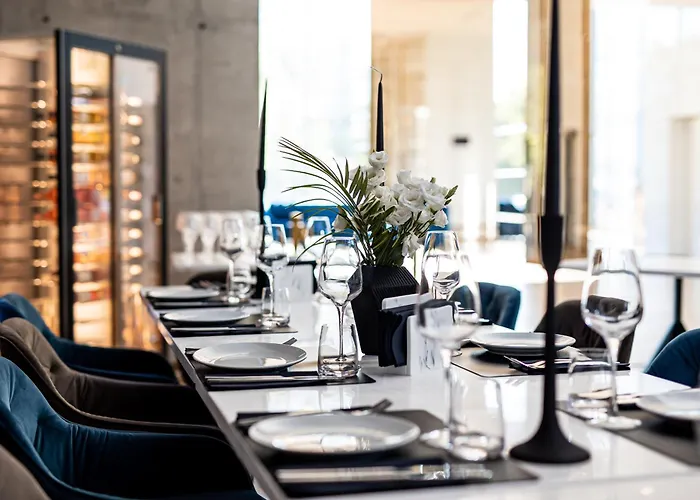 Hotel Union Plaza 4*