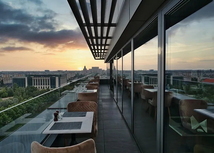 Union Plaza Hotel 4*