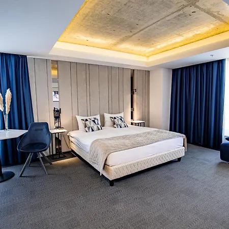 Готель Union Plaza